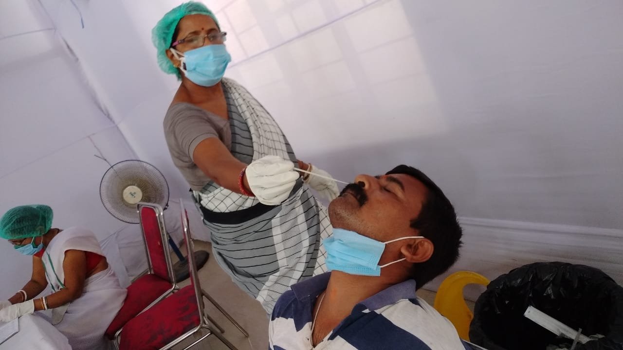 शत-प्रतिशत लोगों की कोविड-19 जाँच सुनिश्चित करने को लेकर...
