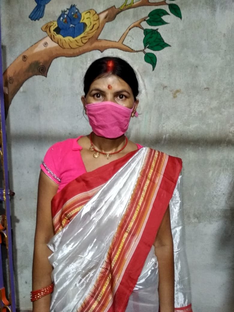 कोविड-19 में पूरी मुस्तैदी के साथ निभा रहीं अपना कर्तव्य